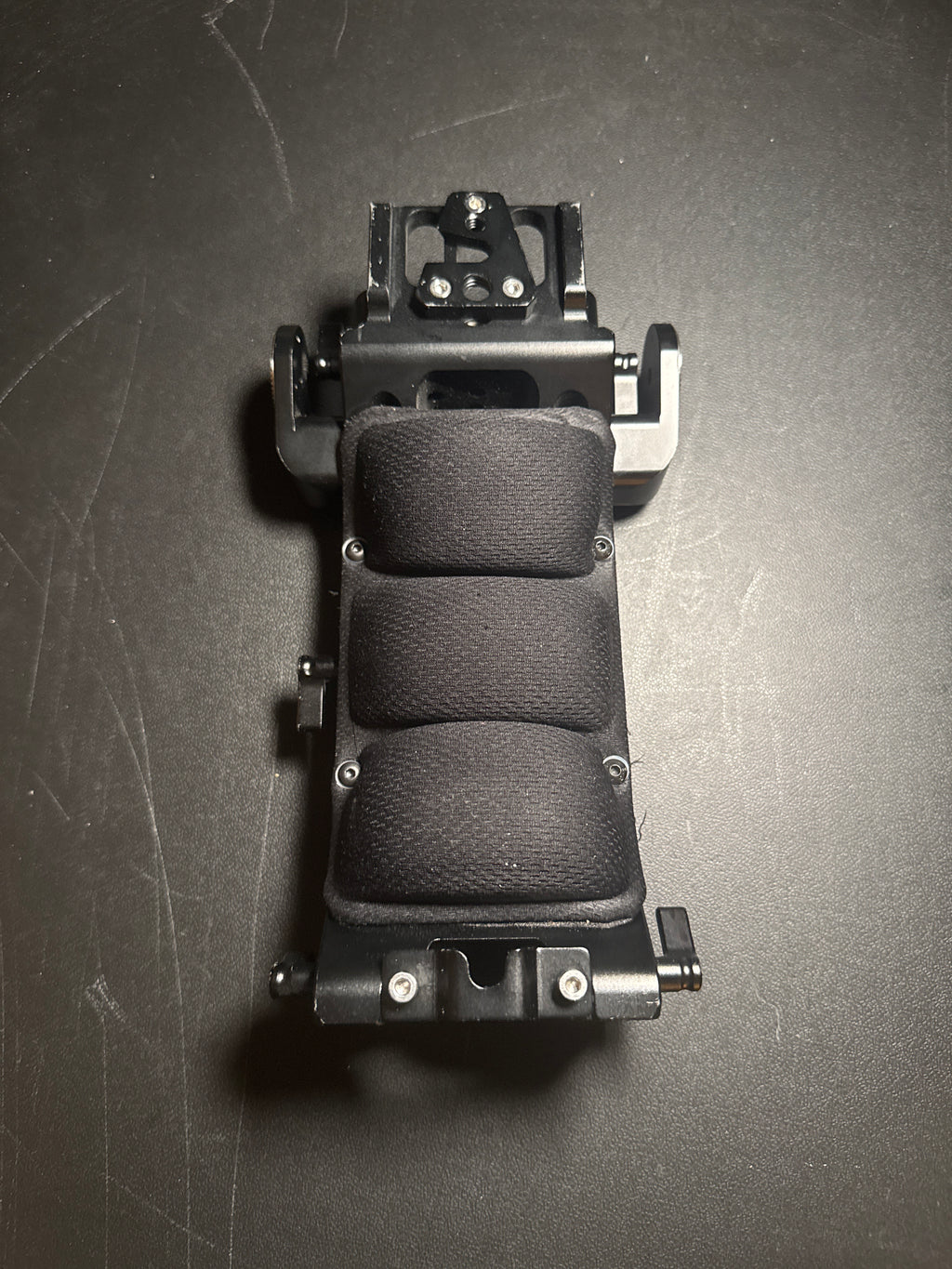 SMALLRIG Quick Release Shoulder Plate for Sony VCT-14 Tripod Adapter with Rosettes