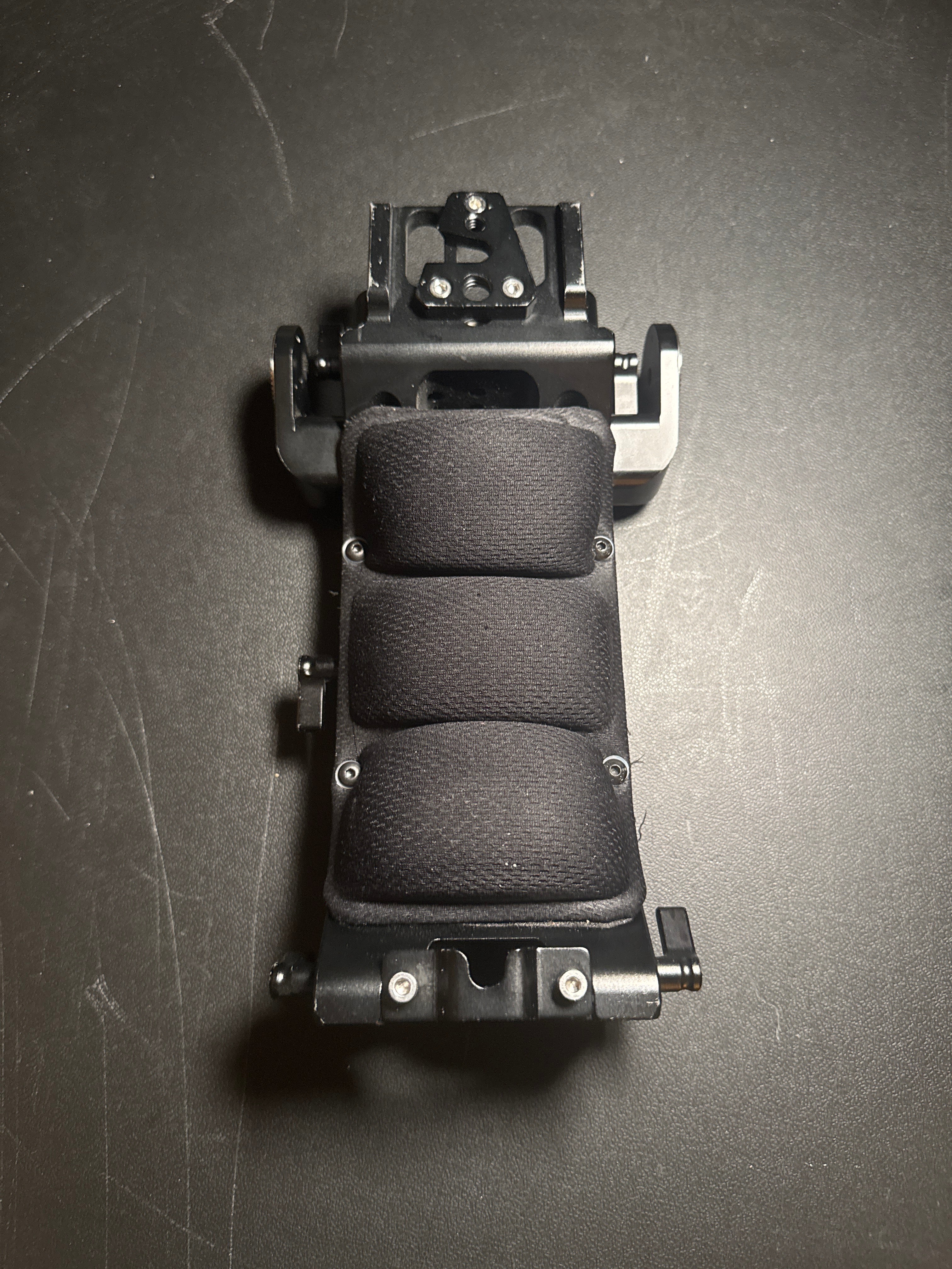 SMALLRIG Quick Release Shoulder Plate for Sony VCT-14 Tripod Adapter with Rosettes