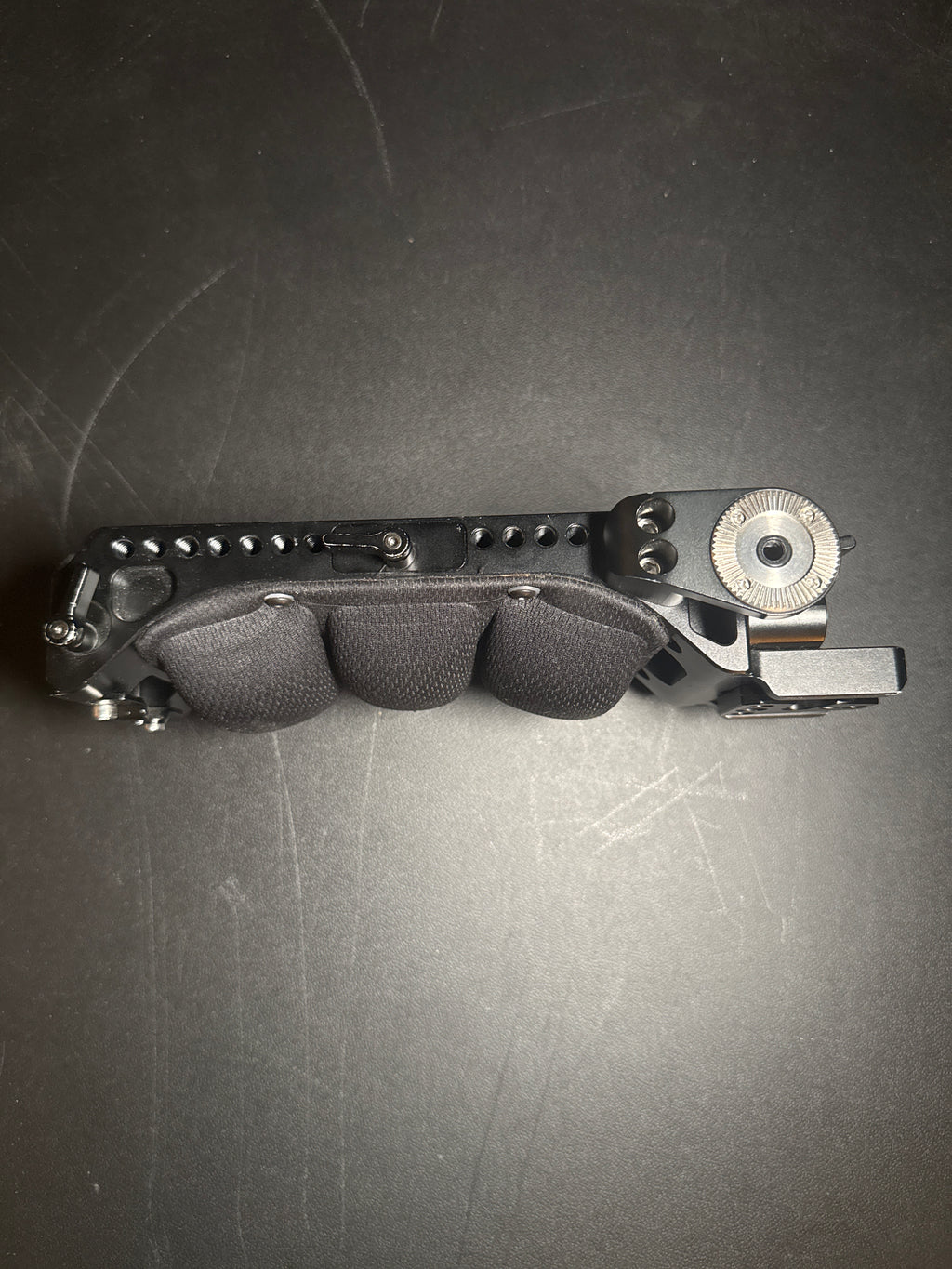 SMALLRIG Quick Release Shoulder Plate for Sony VCT-14 Tripod Adapter with Rosettes