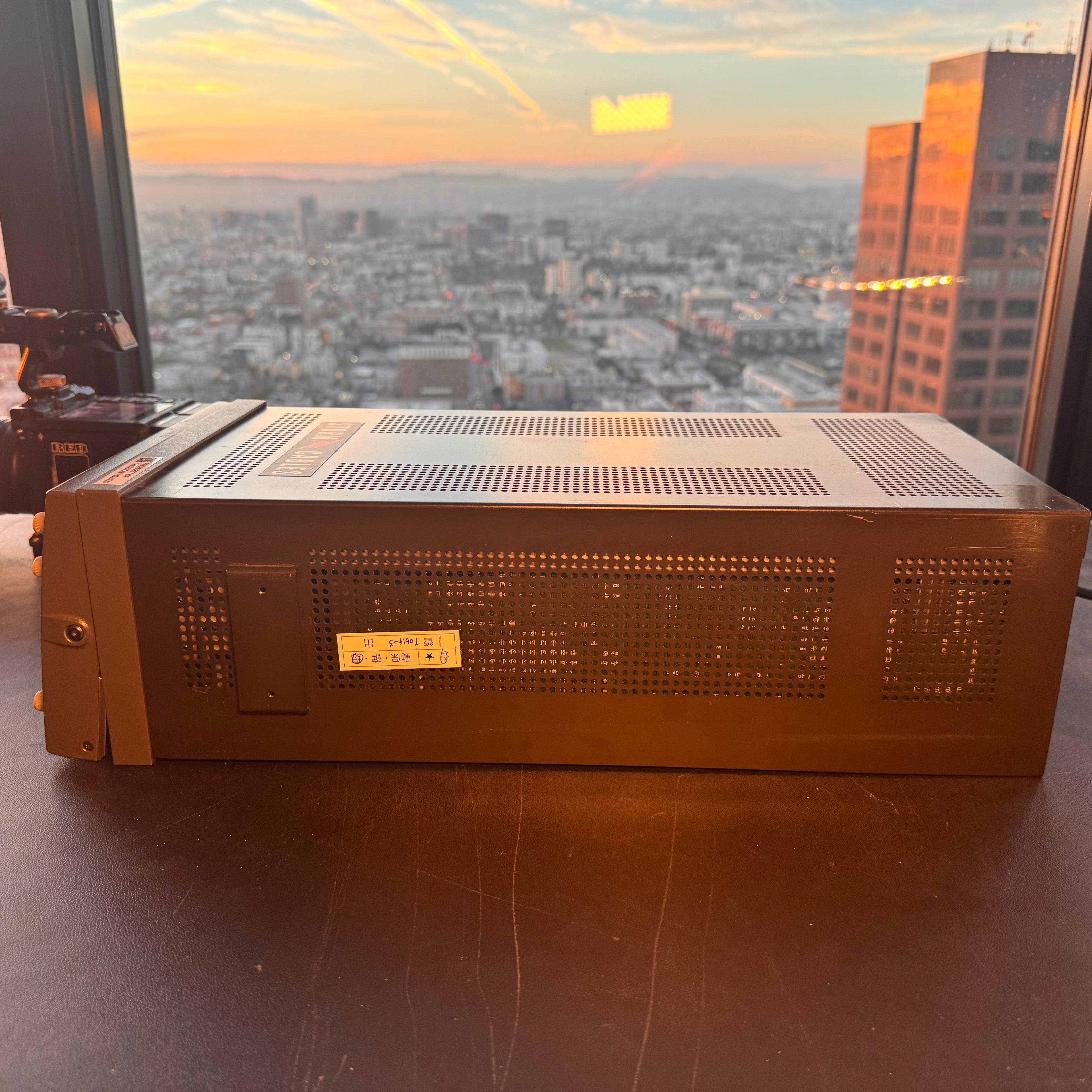 Leader LV-5700A Multi SDI Monitor w/ OP70 Eye Pattern