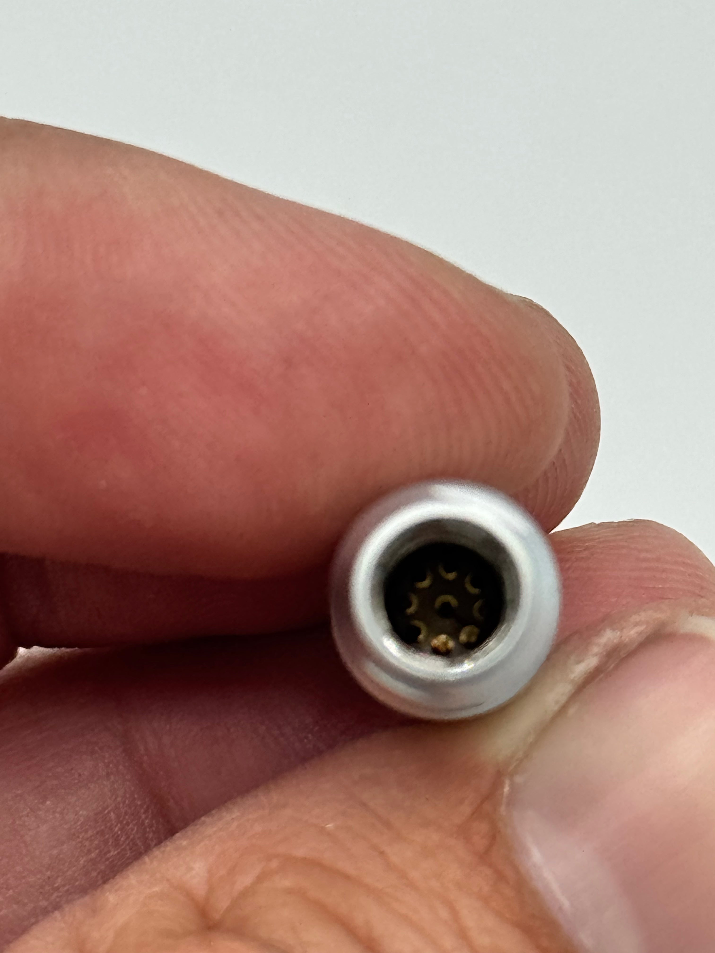 9-Pin EXT STRAIGHT V-Raptor Connectors by MOCO [1 Connector]