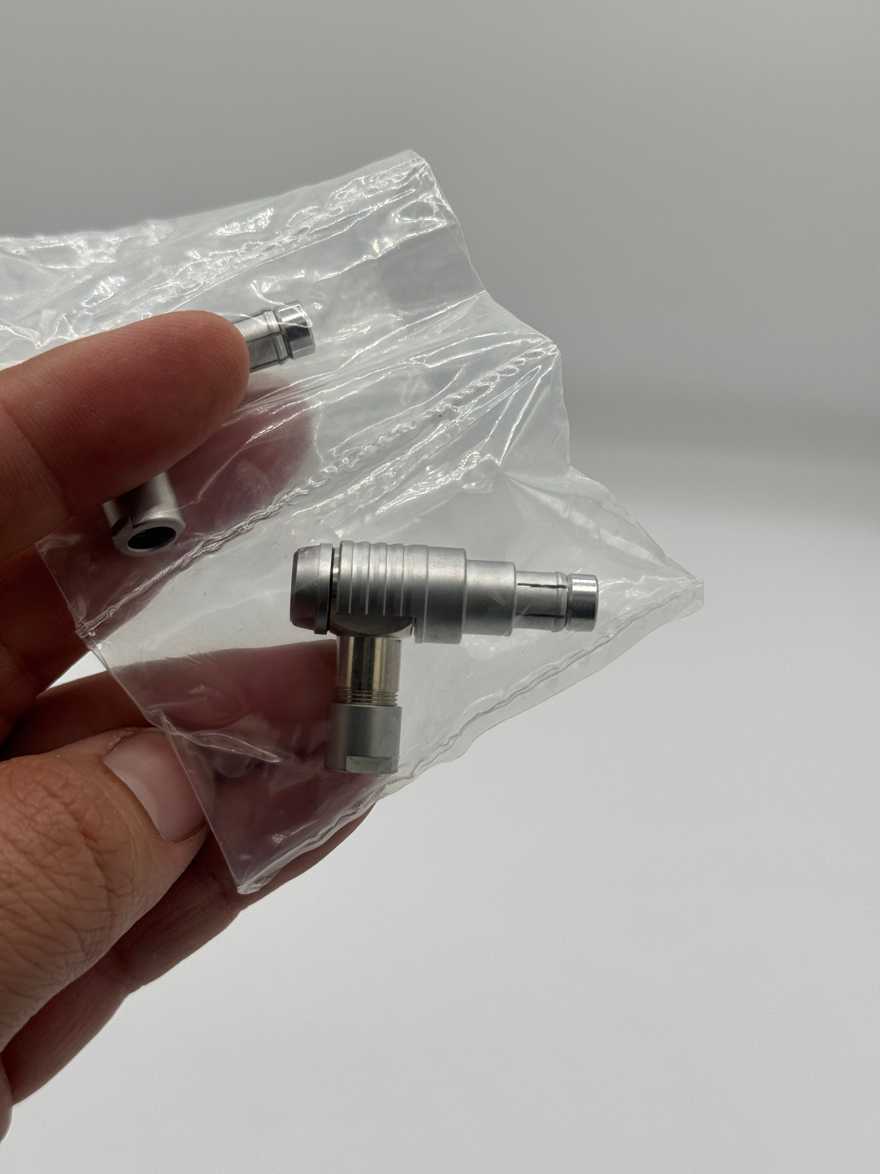 9-Pin EXT RIGHT ANGLE Connectors Compatible with Komodo/Komodo-X/V-Raptor