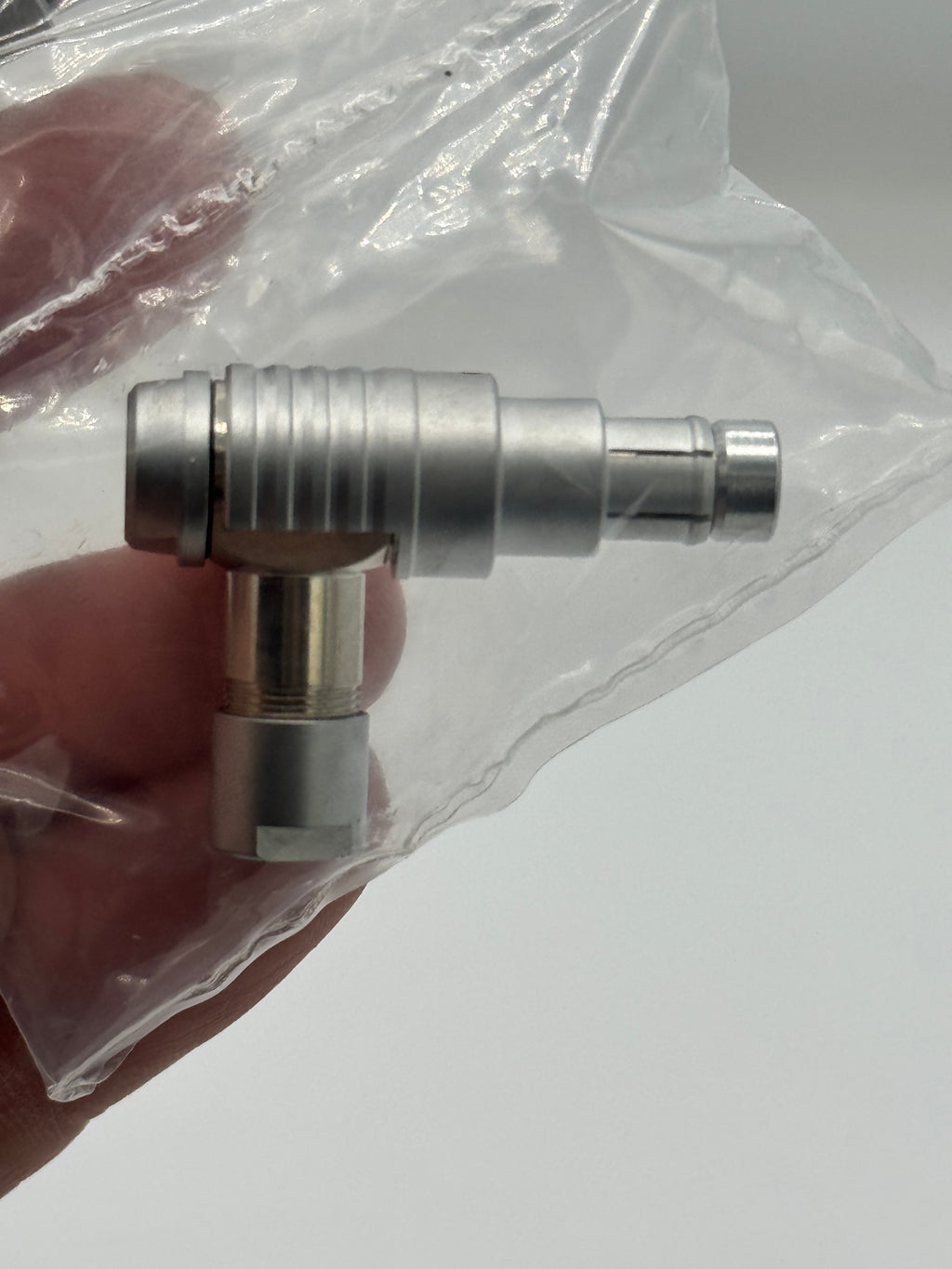 9-Pin EXT RIGHT ANGLE Connectors Compatible with Komodo/Komodo-X/V-Raptor