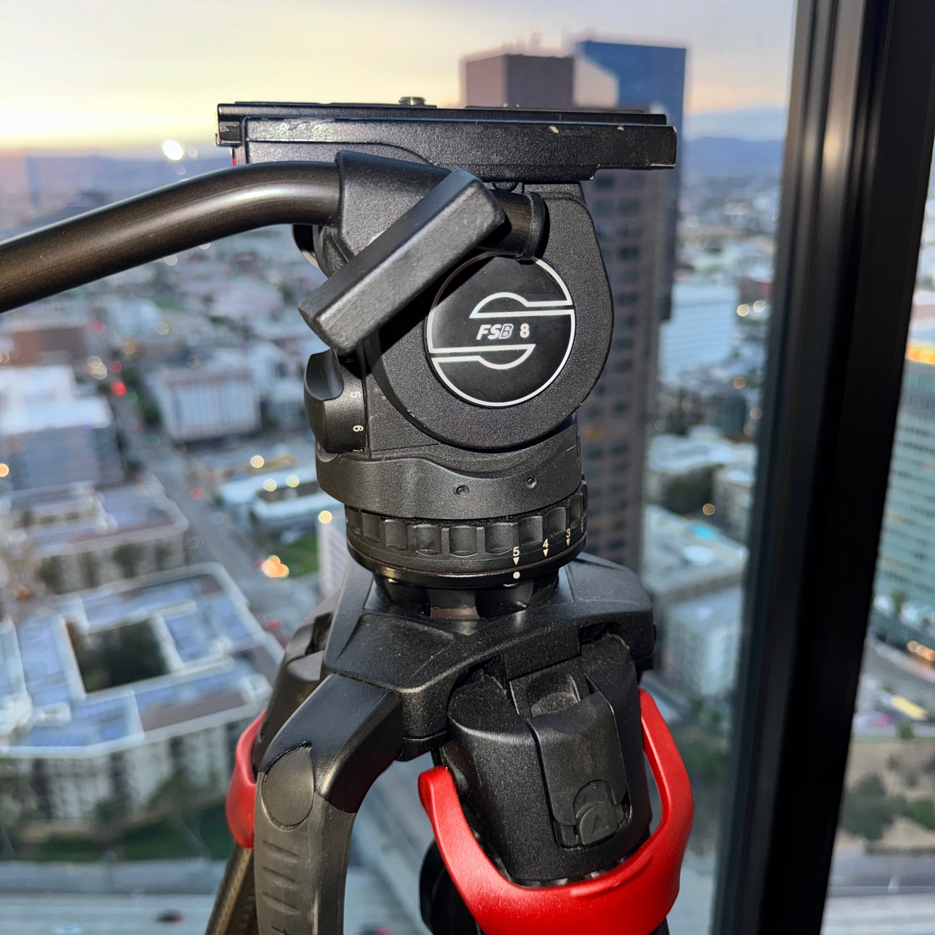 Sachtler FSB 8 MK I w/ Flowtech 75 CF Tripod